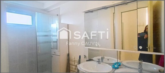 553m² Building in Bresles, France No. 52042 9