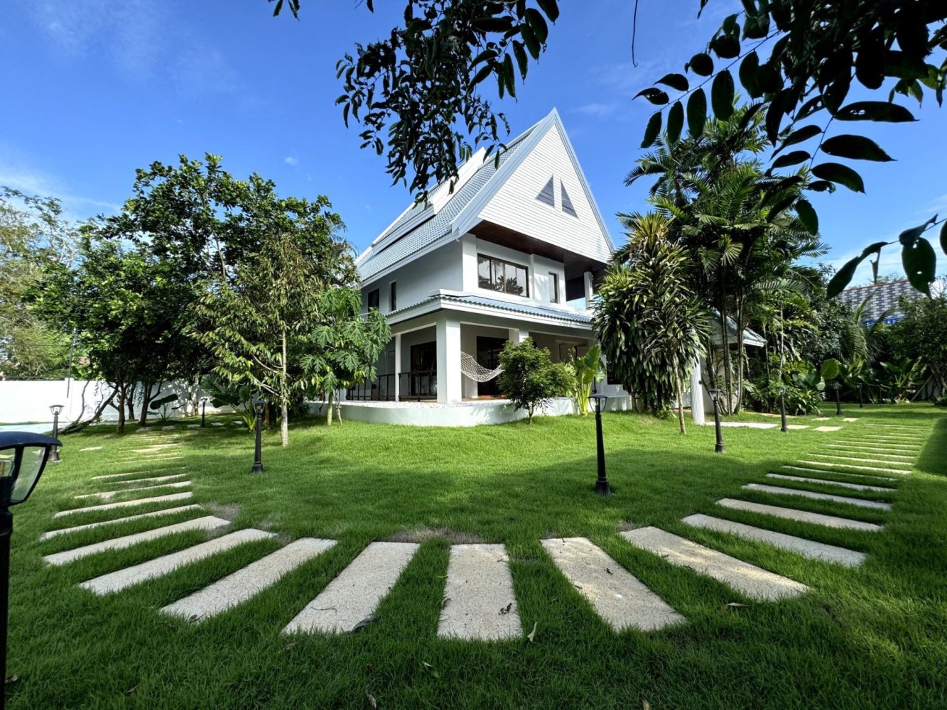 4 chambres villa à vendre à Pattaya, Chonburi, Eastern Thailand, Thailand № 170670