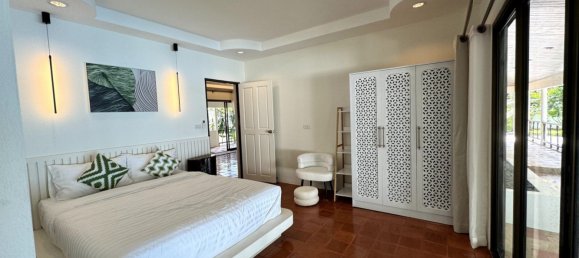 4 chambres villa à vendre à Pattaya, Chonburi, Eastern Thailand, Thailand № 170670 11