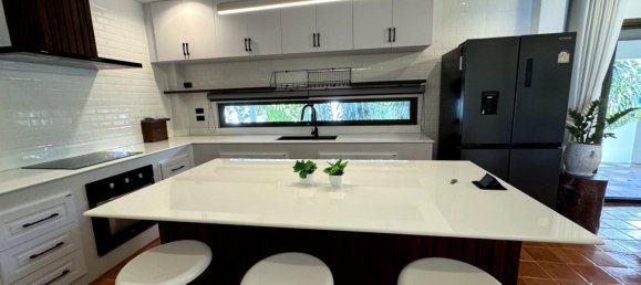 4 chambres villa à vendre à Pattaya, Chonburi, Eastern Thailand, Thailand № 170670 25
