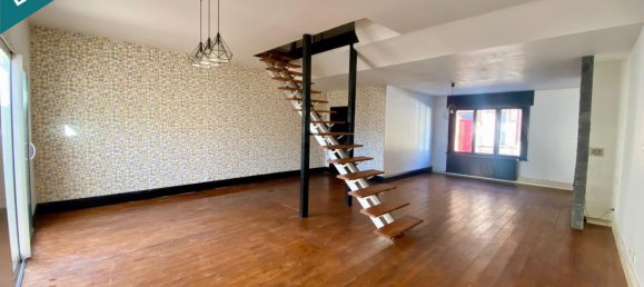 Casa de 3 dormitorios en Denain, France No. 225336 5