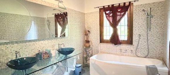 4 rooms House in Calenzano, Italy No. 174411 16
