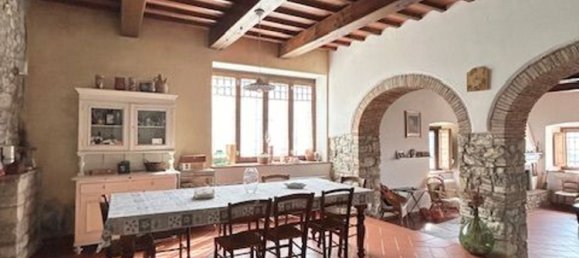 4 rooms House in Calenzano, Italy No. 174411 11