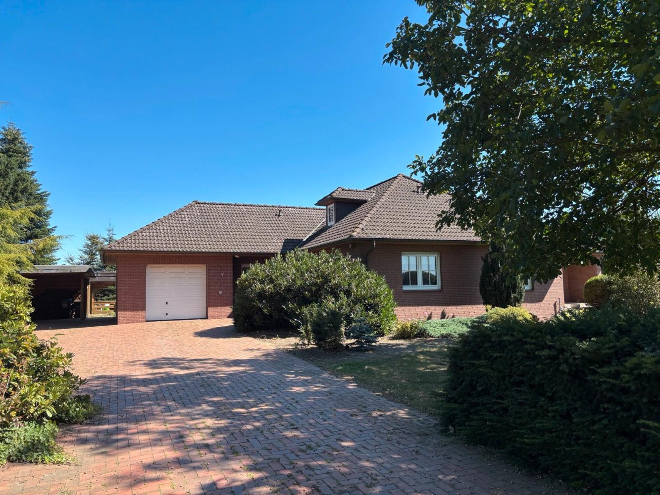 3 bedrooms Bungalow in Uelzen, Germany No. 335343