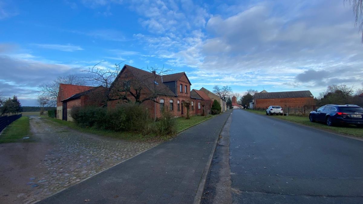 5 rooms Farm in Altmarkkreis Salzwedel, Germany No. 126307