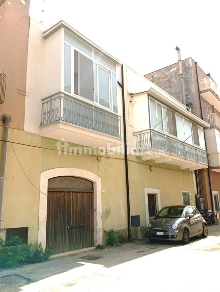 2 Schlafzimmer Wohnung in Acquaviva delle Fonti, Italy, Nr. 353250