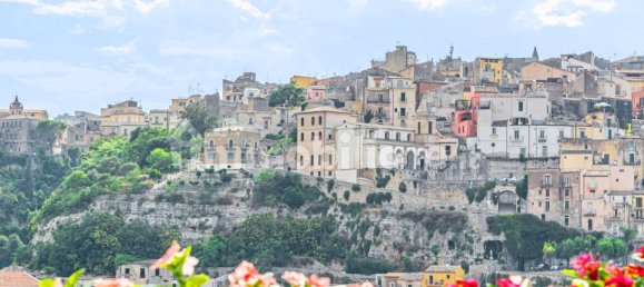 Дом с 3 спальнями в Рагуза, Италия № 68605 5