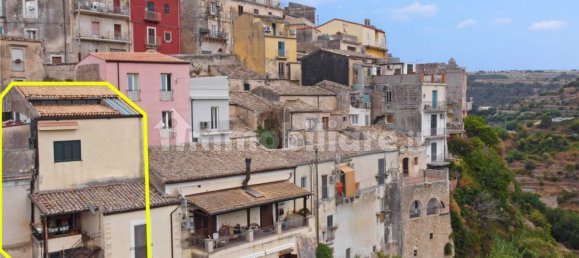 Дом с 3 спальнями в Рагуза, Италия № 68605 18