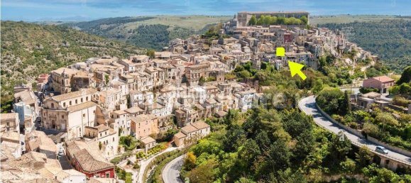 Дом с 3 спальнями в Рагуза, Италия № 68605 4