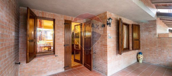 3 Schlafzimmer Haus in Langhirano, Italy, Nr. 363041 24