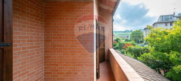 3 Schlafzimmer Haus in Langhirano, Italy, Nr. 363041 42