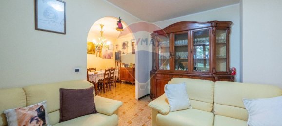 3 Schlafzimmer Haus in Langhirano, Italy, Nr. 363041 2