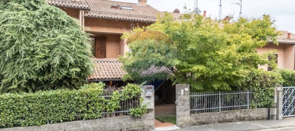 3 Schlafzimmer Haus in Langhirano, Italy, Nr. 363041 14
