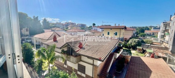 3 bedrooms Apartment in Pescara, Italy No. 375821 21