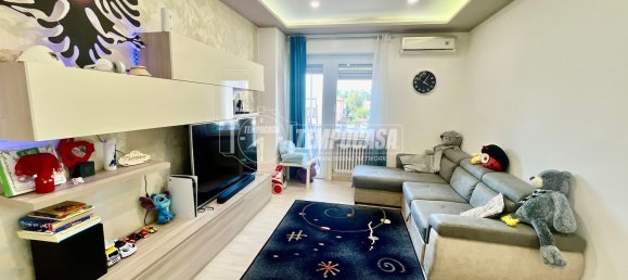 3 bedrooms Apartment in Pescara, Italy No. 375821 8