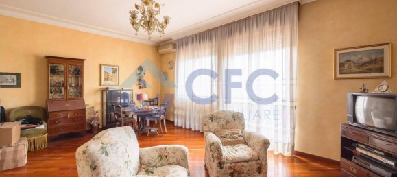 4 bedrooms Apartment in Milan, Italy No. 333169 3