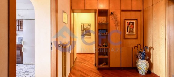 4 bedrooms Apartment in Milan, Italy No. 333169 7