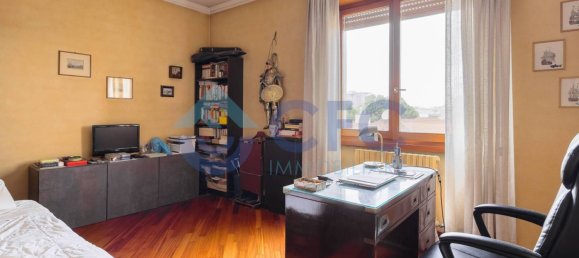 4 bedrooms Apartment in Milan, Italy No. 333169 22