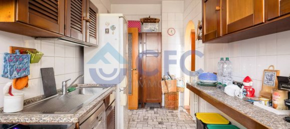 4 bedrooms Apartment in Milan, Italy No. 333169 12