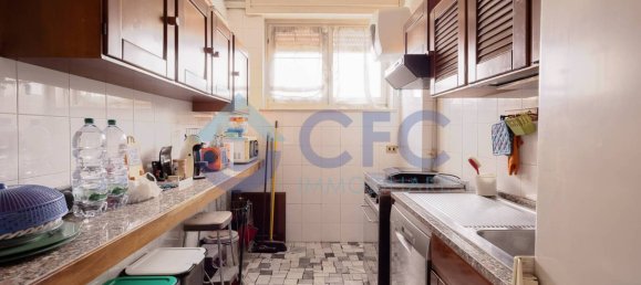 4 bedrooms Apartment in Milan, Italy No. 333169 11