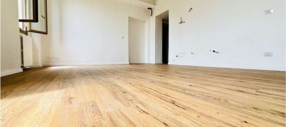 4 Schlafzimmer Doppelhaus in Paderno Dugnano, Italy, Nr. 358032 3