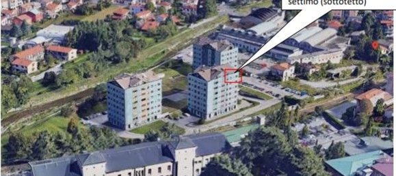 4 rooms Duplex in Erba, Italy No. 299313 2