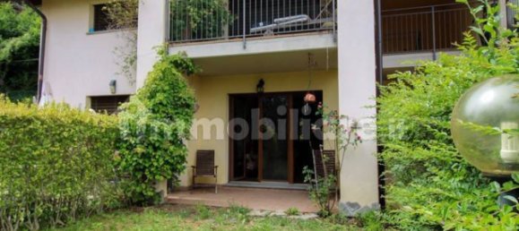 3-salle Appartement à Alta Valle Intelvi, Italy No. 282944 2