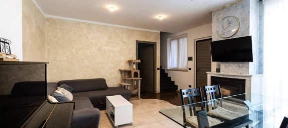 Квартира с 3 спальнями в Кастелланца, Италия № 380026 2