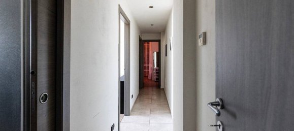 Квартира с 3 спальнями в Кастелланца, Италия № 380026 16