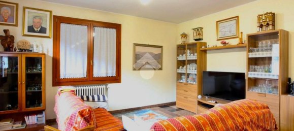 5 chambres Villa à Monte San Pietro, Italy No. 53984 3