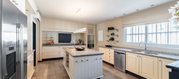 Вилла с 6 спальнями в Марбелья, Испания № 140322 9