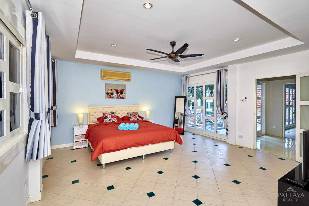 5 Schlafzimmer Cafe / Restaurant in Pattaya, Thailand, Nr. 1359