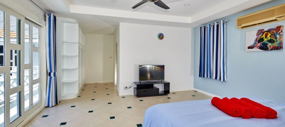 5 Schlafzimmer Cafe / Restaurant in Pattaya, Thailand, Nr. 1359 8