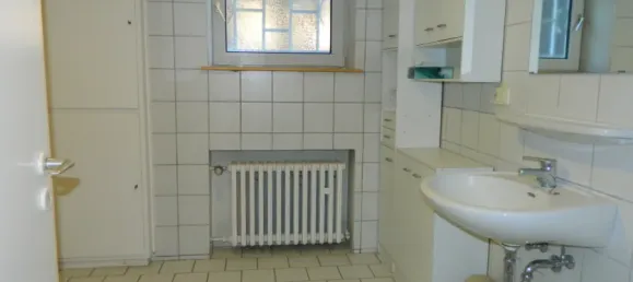 Бунгало с 3 спальнями в Крефельд, Германия № 90587 3