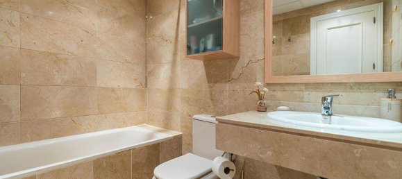 Apartamento de 2 dormitorios en Estepona, Spain No. 147454 16