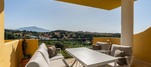 Apartamento de 2 dormitorios en Estepona, Spain No. 147454 4