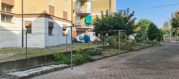 5 bedrooms Apartment in Modena, Italy No. 316823 23