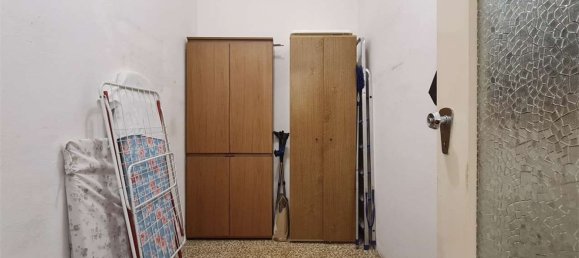 5 bedrooms Apartment in Modena, Italy No. 316823 14