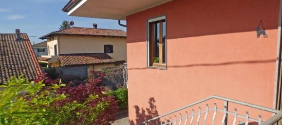 Дом с 6 комнатами в Пьоццо, Италия № 112266 14