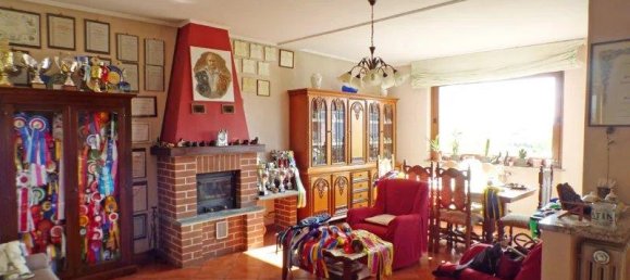 Дом с 6 комнатами в Пьоццо, Италия № 112266 6