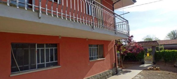 Дом с 6 комнатами в Пьоццо, Италия № 112266 3