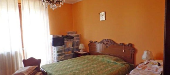 Дом с 6 комнатами в Пьоццо, Италия № 112266 8