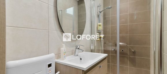 Casa de 3 dormitorios en Suresnes, France No. 188281 9