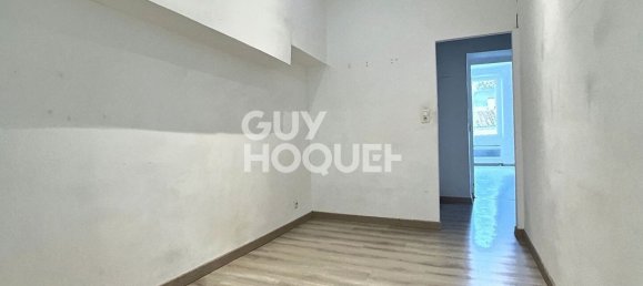 2 bedrooms Apartment in Marseille, France No. 338544 8