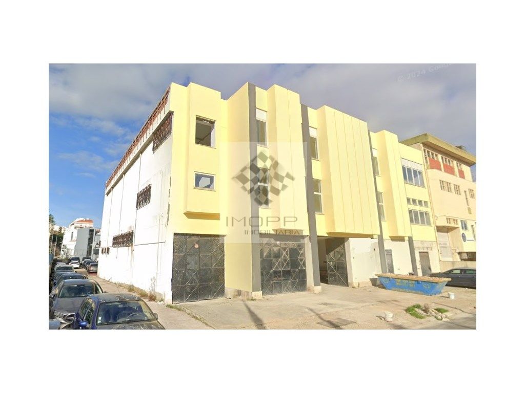 4830m² Building in Loures, Portugal No. 85314