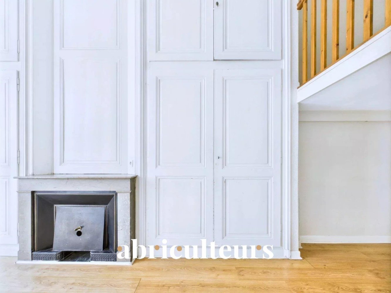 Квартира с 2 комнатами в Лион, Франция № 302775