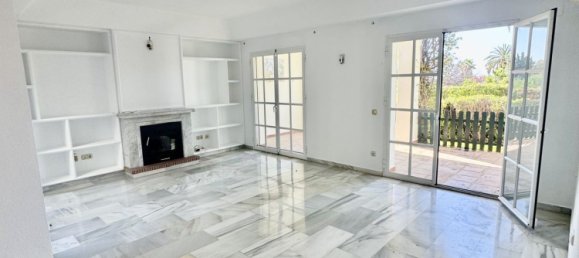 3 bedrooms Townhouse in Estepona, Spain No. 135356 26