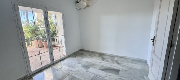 3 bedrooms Townhouse in Estepona, Spain No. 135356 14