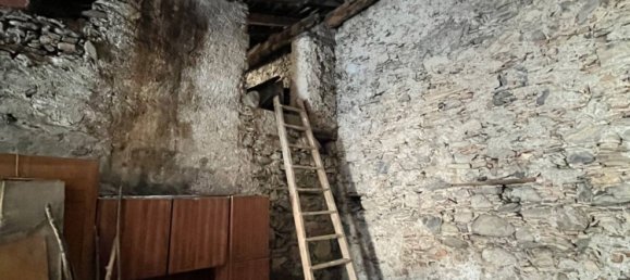 4 bedrooms House in Canzo, Italy No. 326707 22