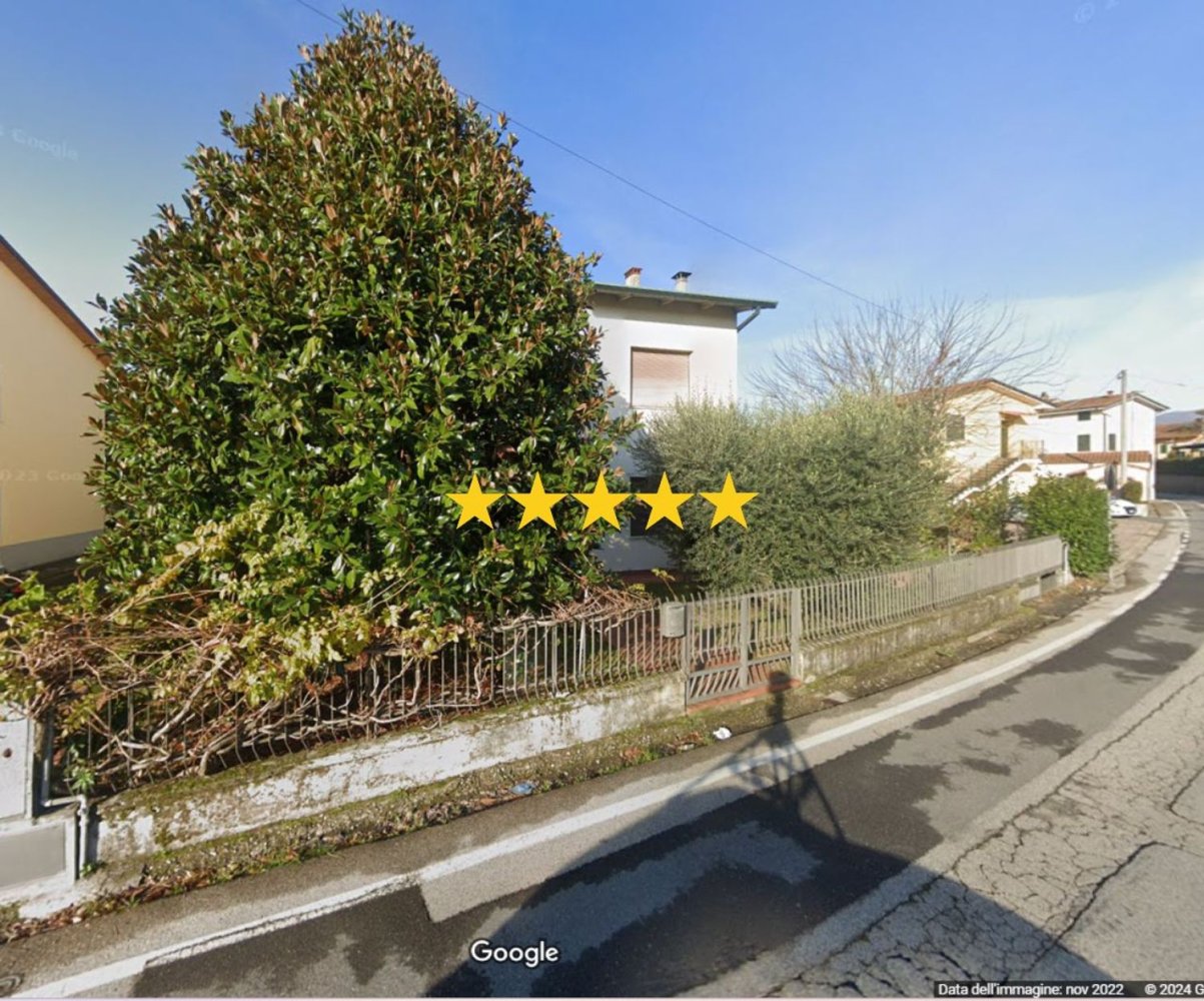 Apartamento de 4 habitaciónes en Porcari, Italy No. 197038